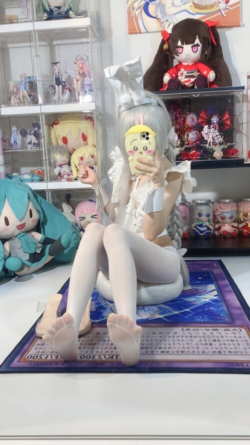 白栎Shirly - 恶毒白兔 预览展示图 3