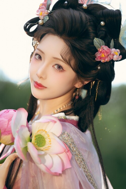 雯妹不讲道理 - 祝您中秋快乐owo 预览展示图 2