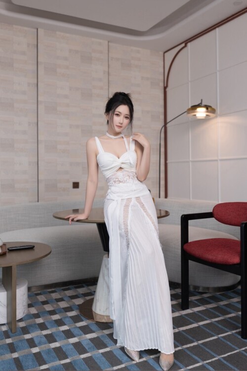 鱼子酱Fish - 白裙 预览展示图 4
