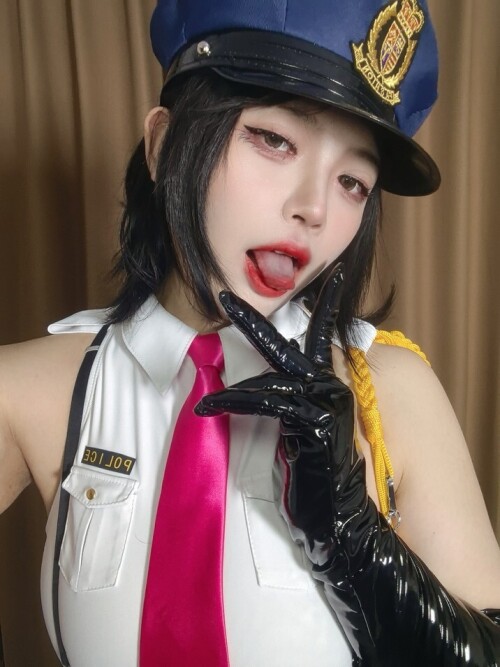 葛生w – 宇都宫沙希女警 [60P4V-270MB]
