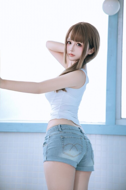 日奈娇 (樱井小莜) - 男浴室保洁员 预览展示图 3