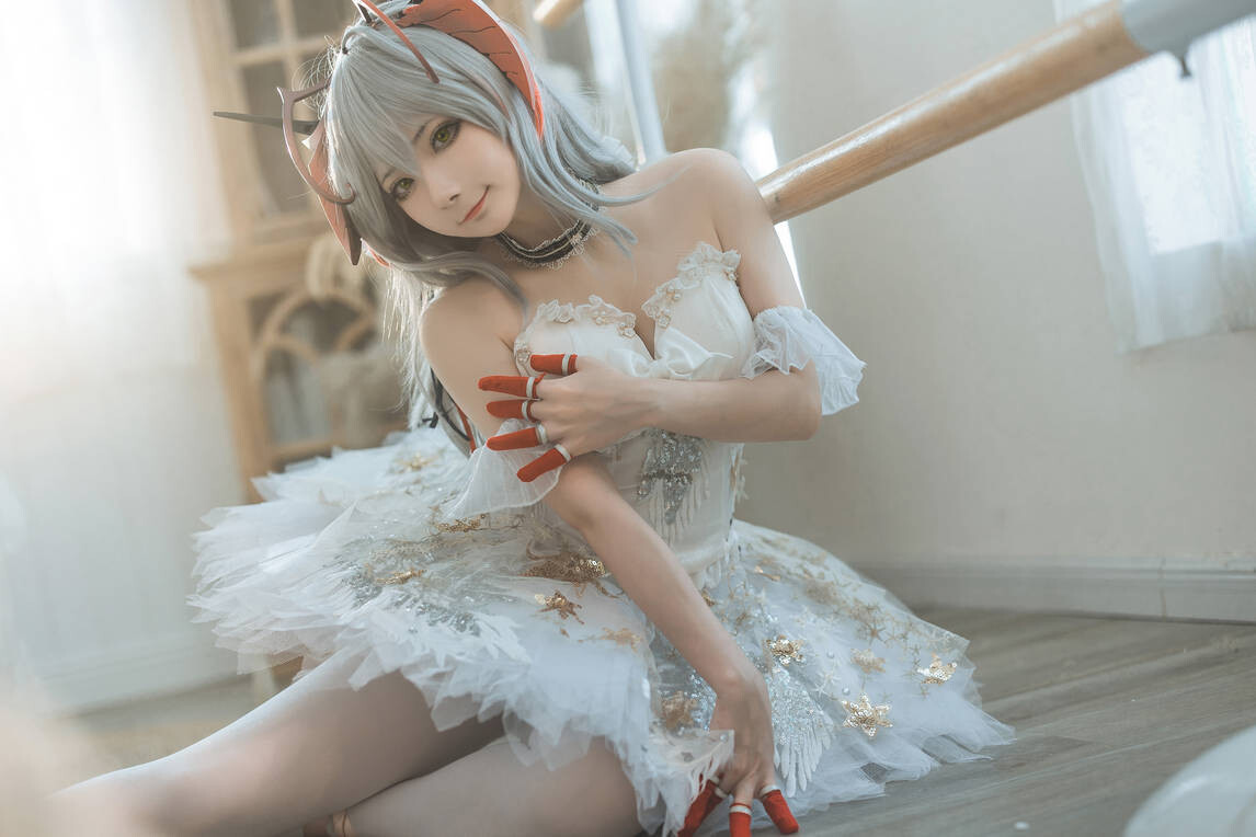 是三不是世w – 明日方舟 W 芭蕾 [27P-190MB]