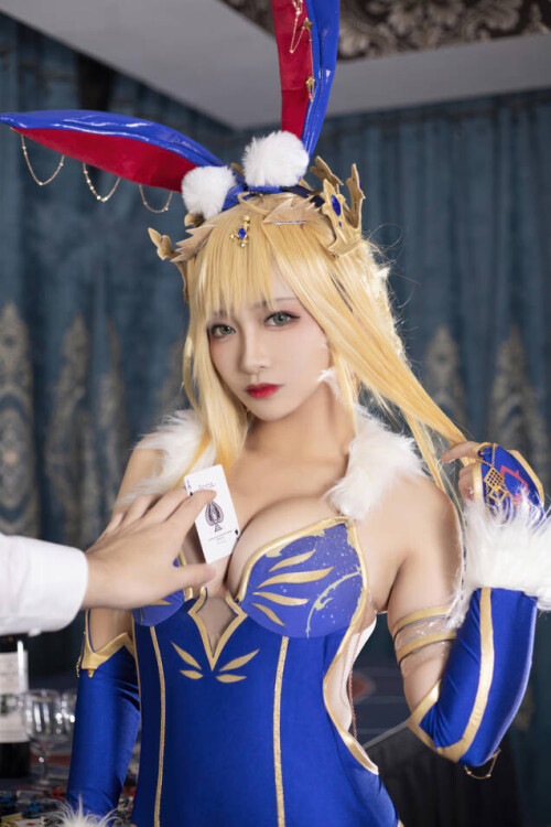 洛璃 LoLiSAMA – FGO 白枪呆 兔女郎 [57P-582MB]