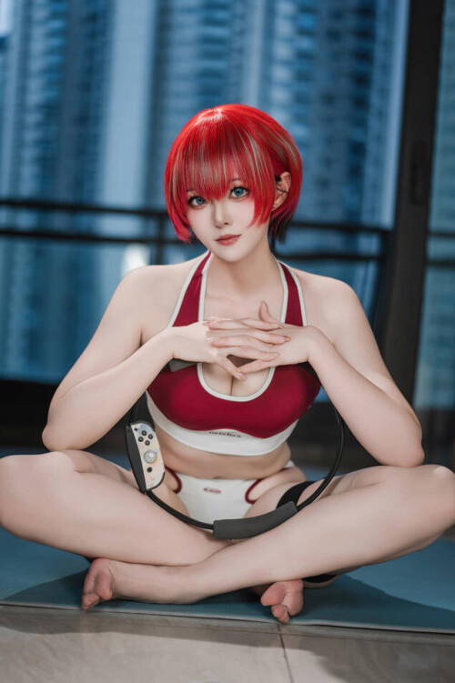 Natsuko夏夏子 – GQuuuuuuX 玛秋 [74P-301MB]