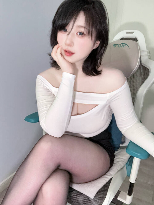 Zyra秋 - 妈妈的裙子 预览展示图 4