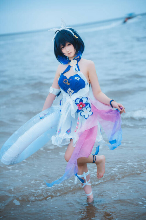 Seele麦麦 - 希儿彼岸浪花cos(海滩) 预览展示图 4