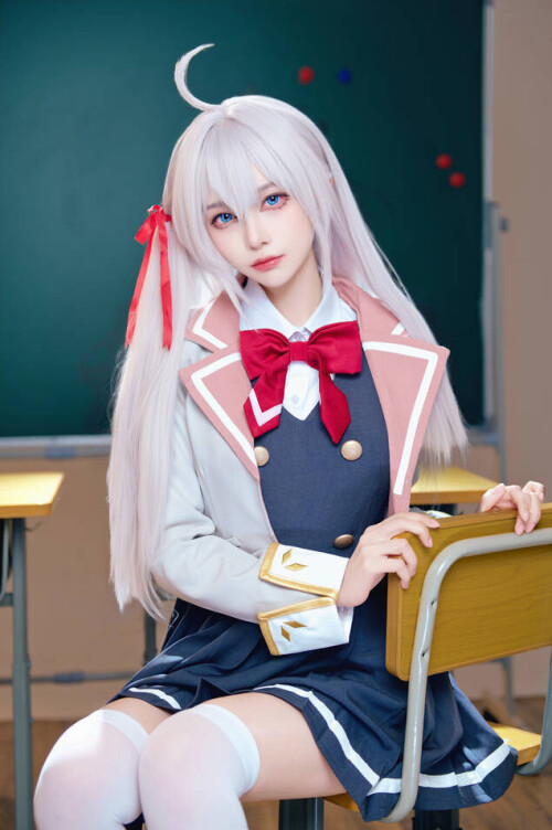 Shika小鹿鹿 - 艾莉同学 预览展示图 2