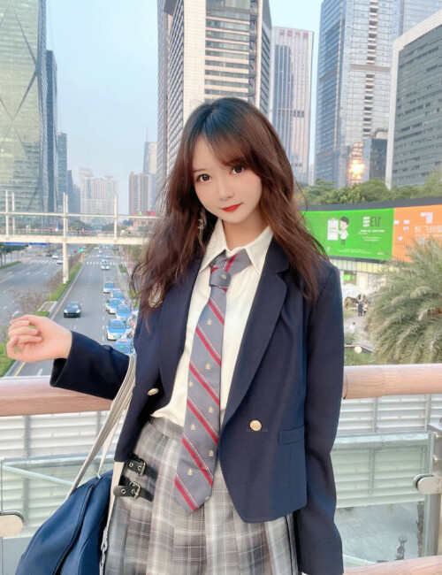 51酱 - 2023年01月真爱粉 预览展示图 1