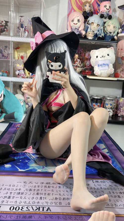 白栎Shirly - 宁宁魔女 上 预览展示图 6