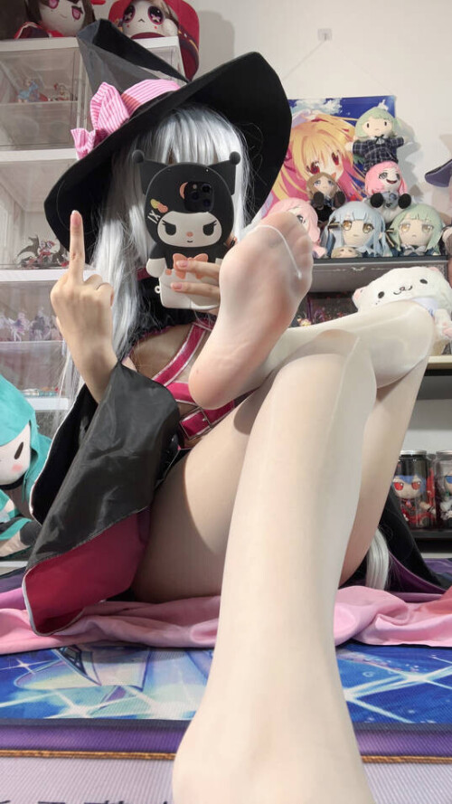 白栎Shirly - 宁宁魔女 上 预览展示图 5