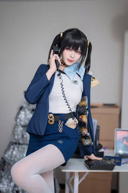 轩萧学姐 - NIKKE 胜利女神 索拉 预览展示图 4