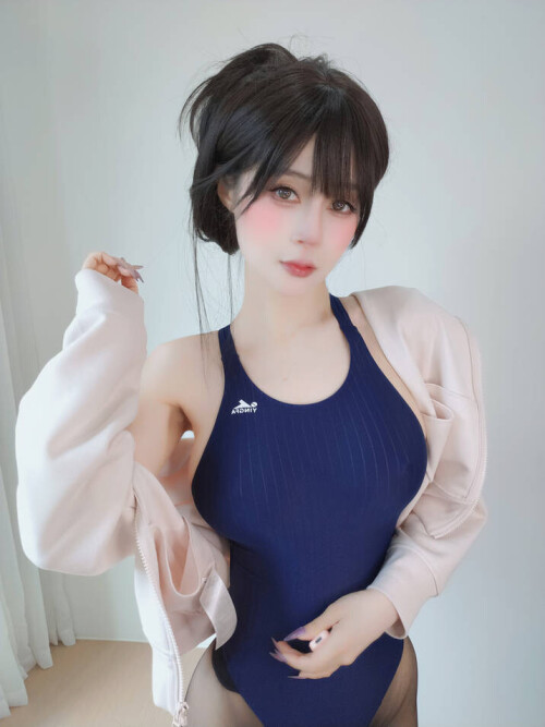 白银81 - 自撮り Vol.99 预览展示图 2