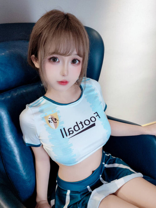 日奈娇 (樱井小莜) - 足球宝贝 预览展示图 3