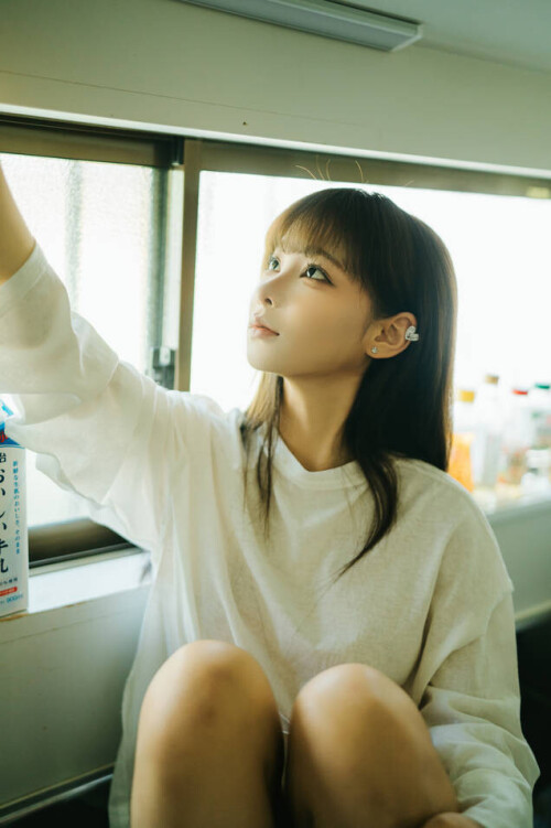 蠢沫沫 – 牛奶 [22P-251MB]