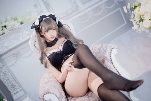 神楽坂真冬 - 妄想女仆 预览展示图 2