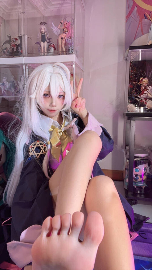 白栎Shirly - 魔女之旅 伊蕾娜 预览展示图 2