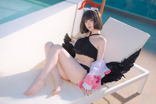 屿鱼 – 蔚蓝档案 真白泳装 [30P-218MB]