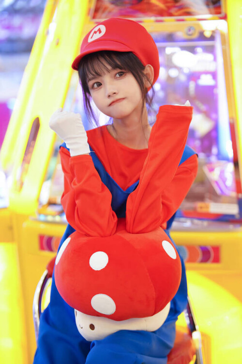 猫梓子 – 马里奥 [27P-102MB]