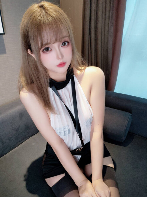 日奈娇 (樱井小莜) - 小秘书 预览展示图 3