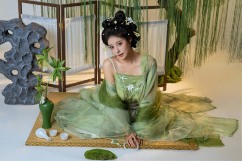 奈汐酱nice – 拾翠 [90P1V-2.10GB]