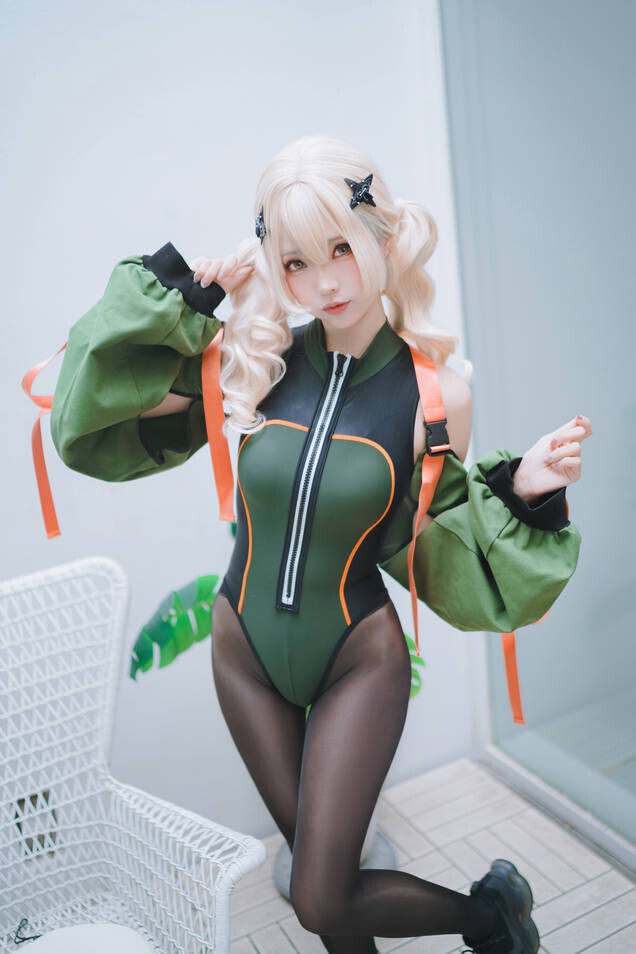 ElyEE子 - 2026 May Tier 4 [182P9V-821MB]