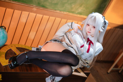 大大卷卷小卷 - 美少女万华镜 校服 预览展示图 2