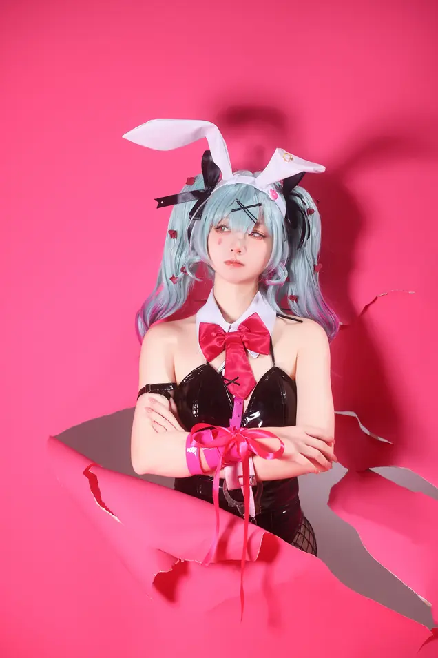 G44不会受伤 - 兔子洞 预览展示图 3
