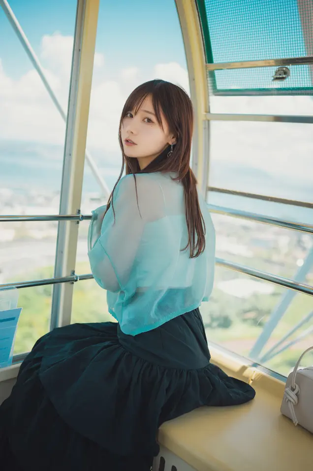 けん研🧪 (けんけん) - 夏日甜蜜旅行honey 预览展示图 2