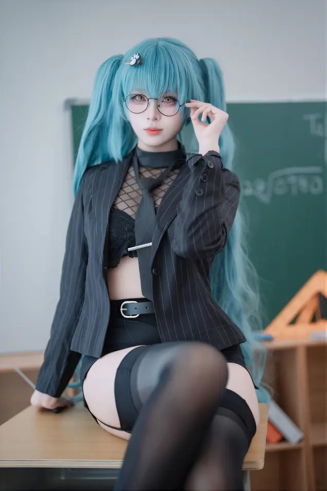 轩萧学姐 - NIKKE 胜利女神 普丽瓦蒂 严厉教诲 预览展示图 4