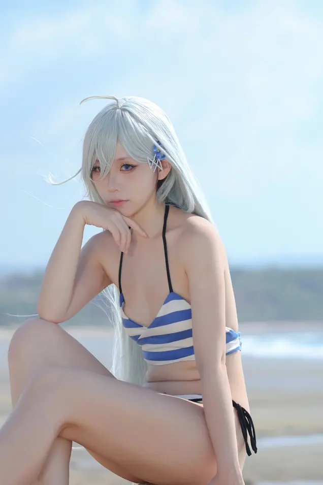 G44不会受伤 - 幽鬼泳装 预览展示图 3
