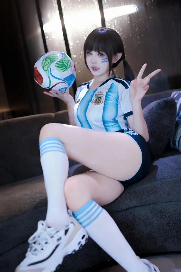 miko酱ww – 足球宝贝 [41P-655MB]