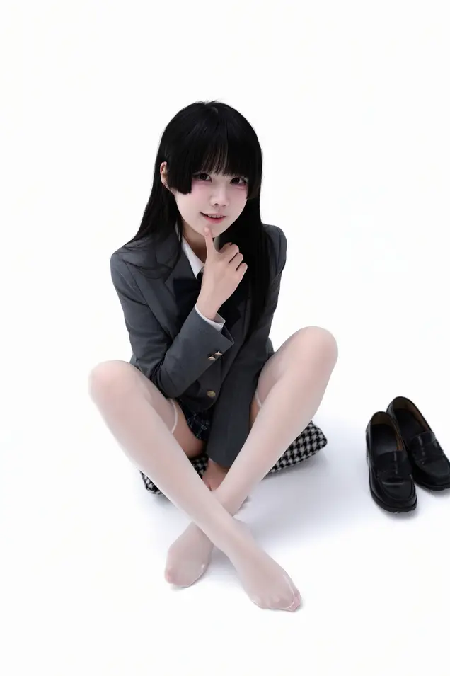 清水凪 - 后辈的制服4 预览展示图 2