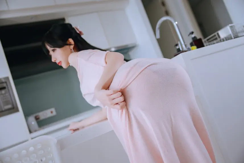 日奈娇 (樱井小莜) – 太太 [230P5V-1.40GB]