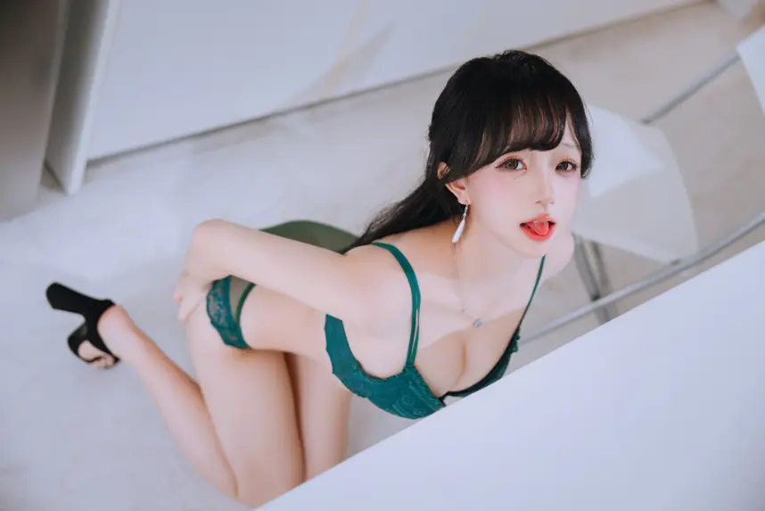 日奈娇 (樱井小莜) - 太太 预览展示图 3