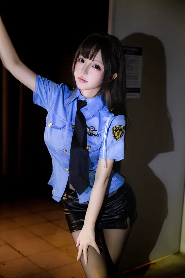 日奈娇 (樱井小莜) - 楼道保安 预览展示图 5