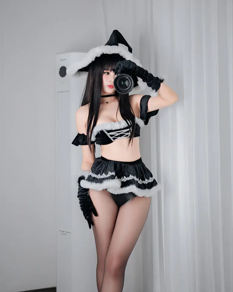 轩萧学姐 - 黑魔女圣诞 预览展示图 4