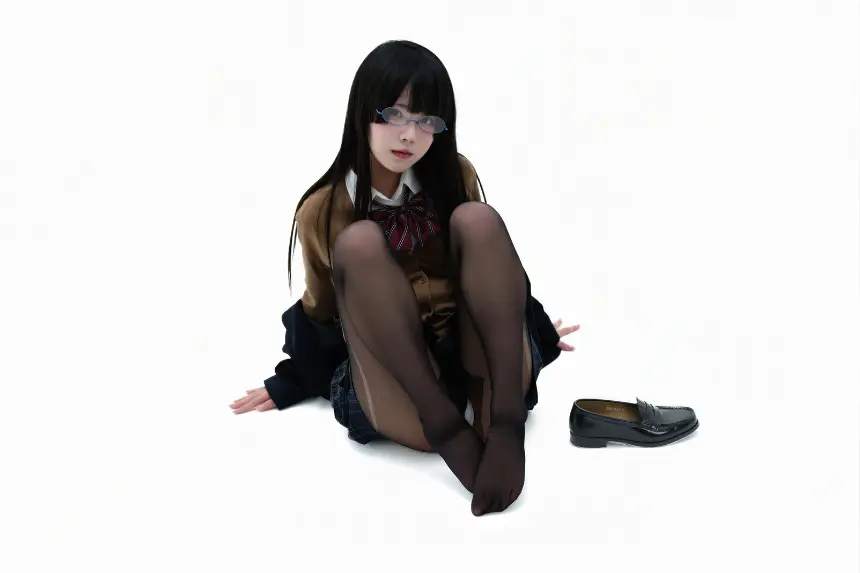 清水凪 - 後輩ちゃんの制服3 预览展示图 2