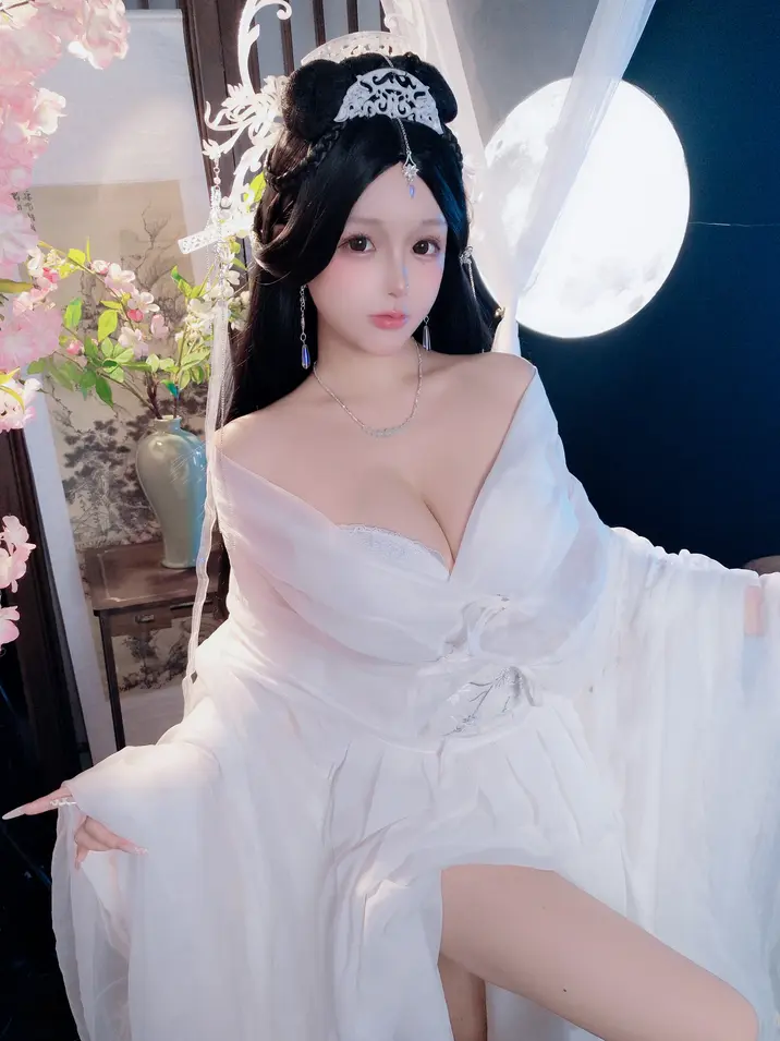 日奈娇 (樱井小莜) - 白月光 预览展示图 5