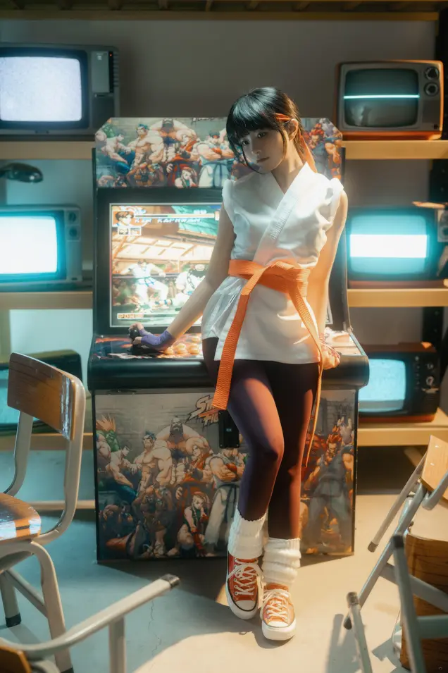 滕子京大王 - KOF 坂崎由莉 预览展示图 2