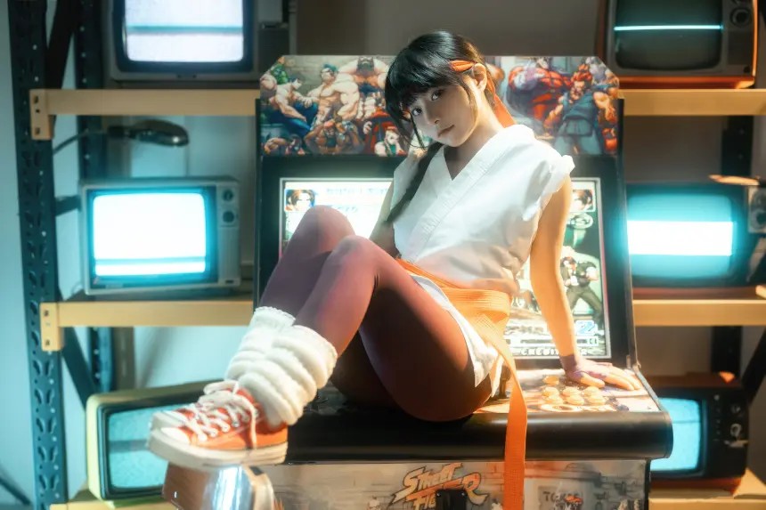滕子京大王 - KOF 坂崎由莉 预览展示图 5