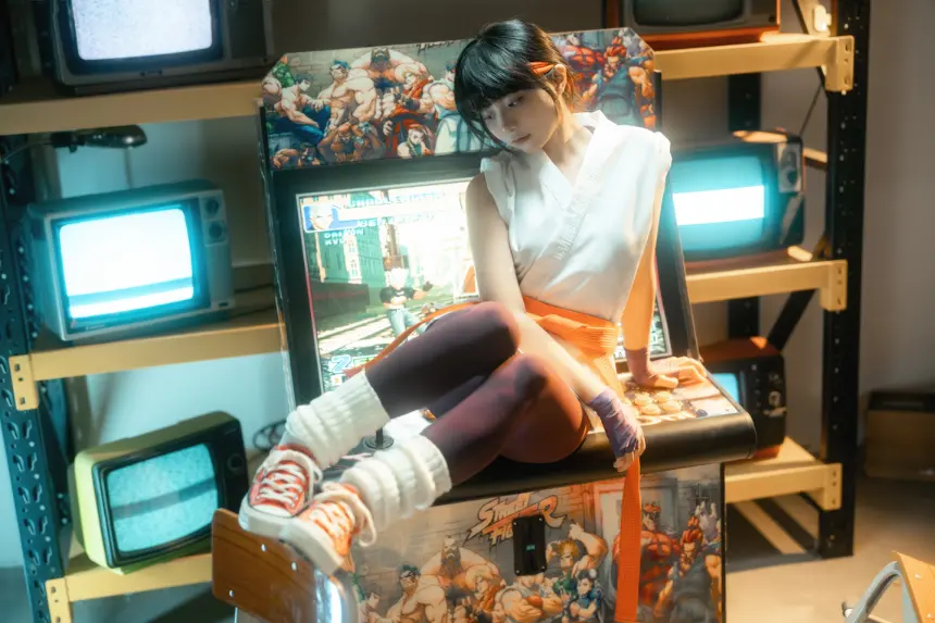 滕子京大王 - KOF 坂崎由莉 预览展示图 6