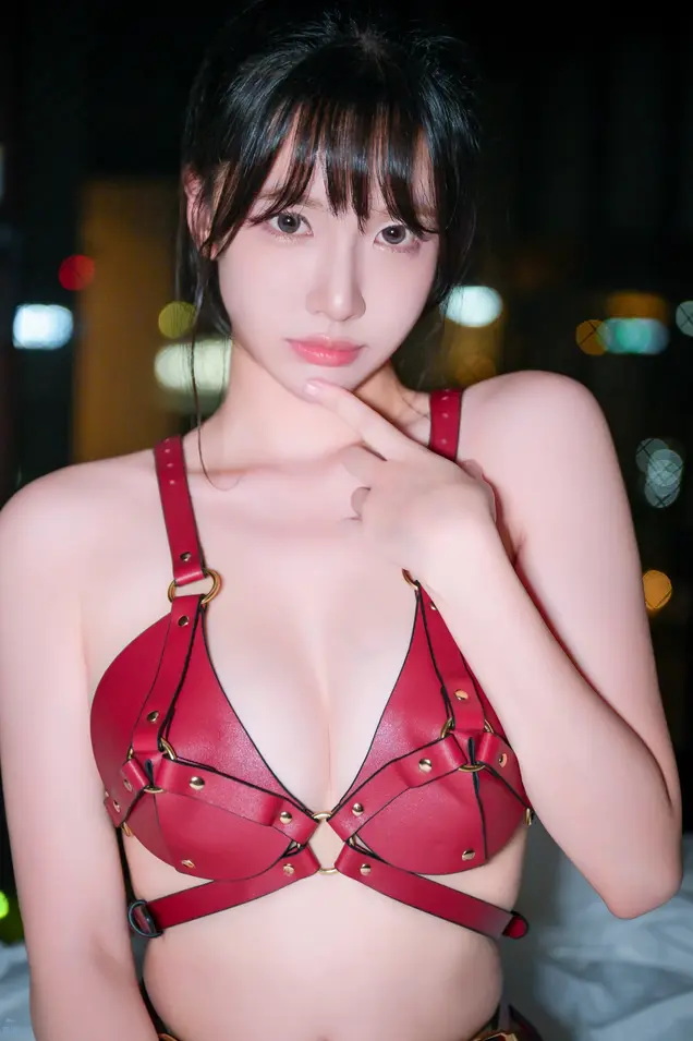 이아린(Ahrin) - 로케이션 촬영 RED NIGHT vol1 预览展示图 4