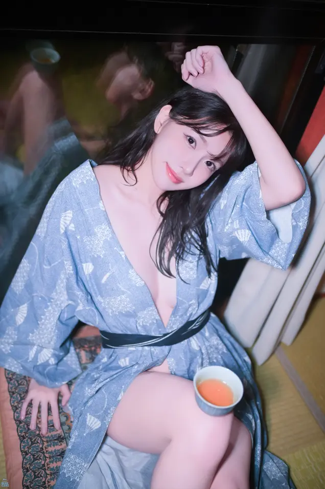 이아린(Ahrin) - KIMONO 预览展示图 5