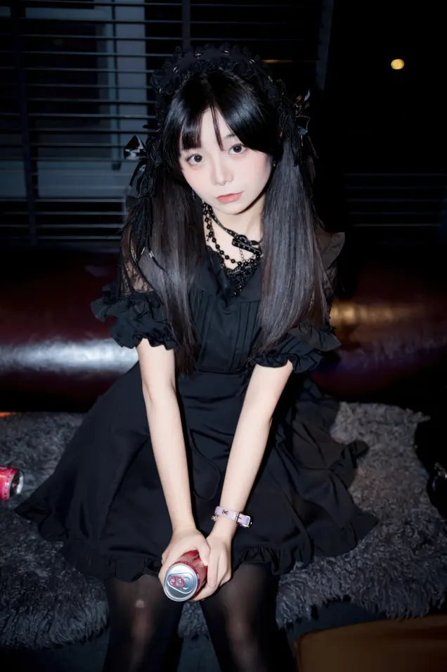 滕子京大王 - 地雷系女子 预览展示图 6